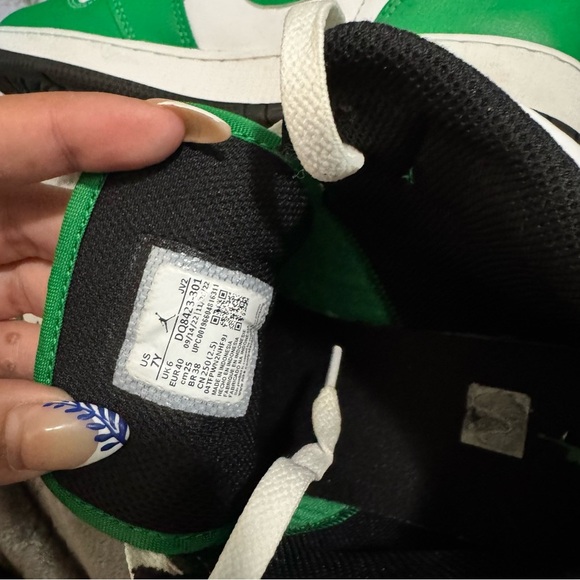 Nike Kids Green and White High-Top Sneakers - Picture 4 of 4